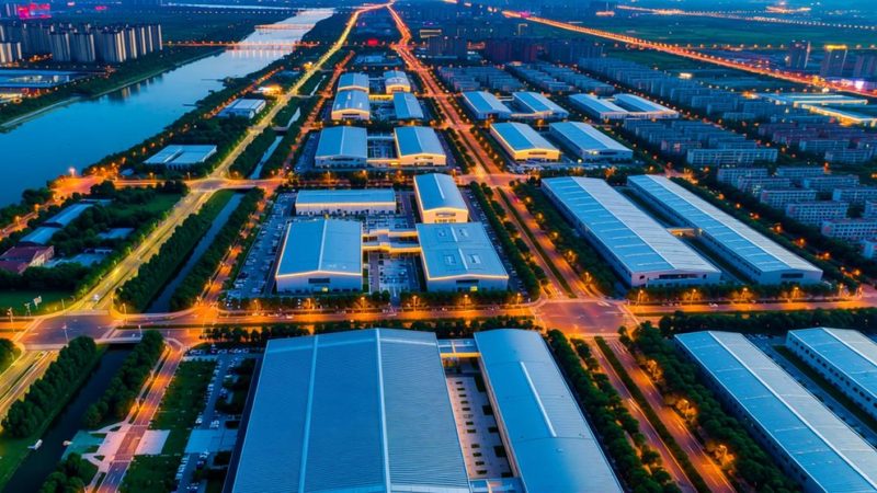 羊毛地毯清洗保洁价格揭秘：影响因素与合理预算**